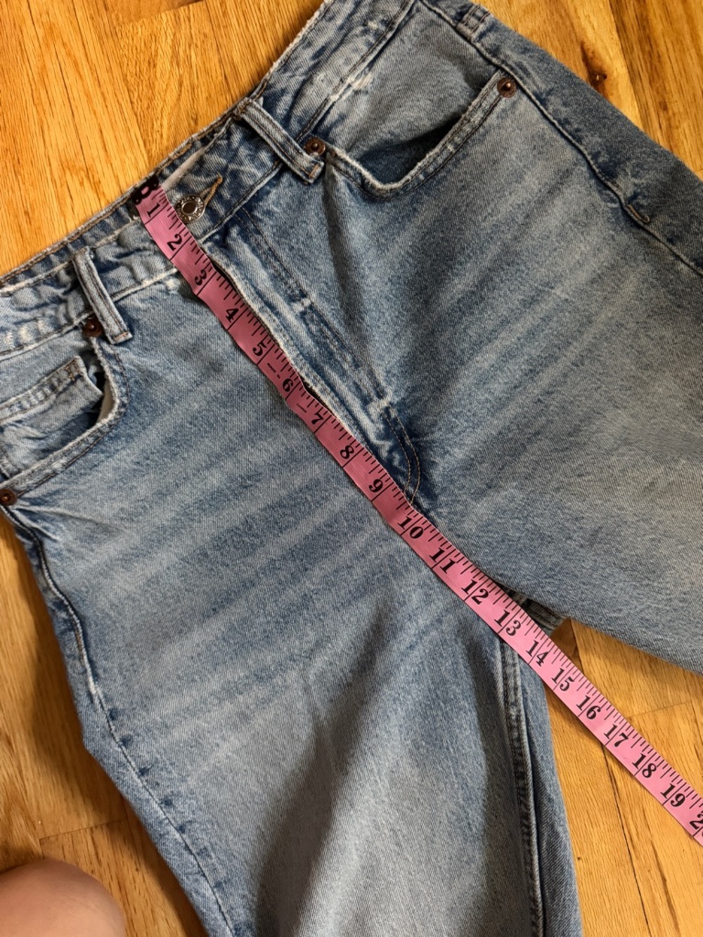 Zara Light Wash High-Rise Straight Leg Mom Jeans - Size 6 - Picture 6 of 7